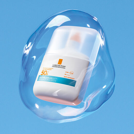 A promotional image Anthelios UVAIR from La Roche-Posay and highlighting that 99% of 120 subject agree UVAIR feels lightweight on skin